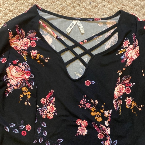 Long sleeve Mudd Super Soft Dress - Picture 2 of 6